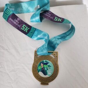 WDW Run Disney Princess Weekend 2025 Mulan 5k Marathon Finisher Medal Shan Yu